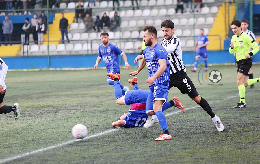 6 gollü maçta kazanan çıkmadı Amatör Lig Net Amatör Futbol Süper